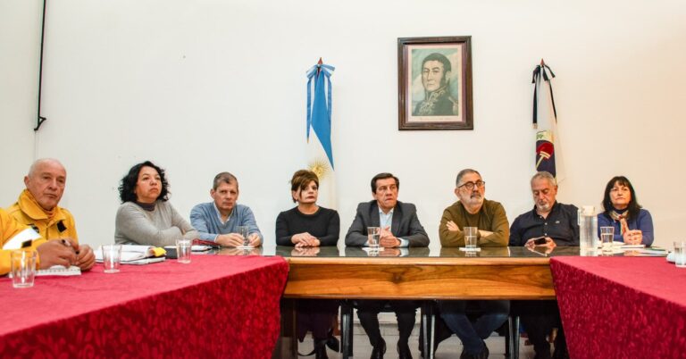 Jujuy | El gobierno provincial define acciones frente a vientos intensos que llegarán esta semana y aumentarán a riesgo de peligrosidad de propagación de incendios