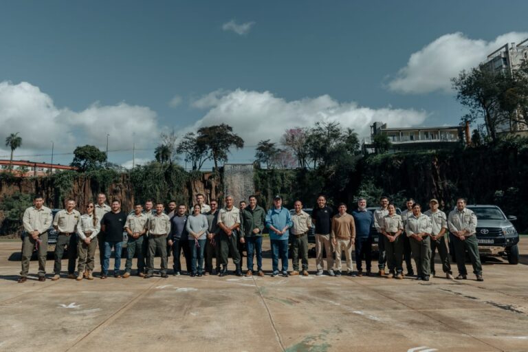 Gobierno de Misiones destina 11 nuevas camionetas oficiales para la protección de áreas naturales y potenciar la investigación en biodiversidad