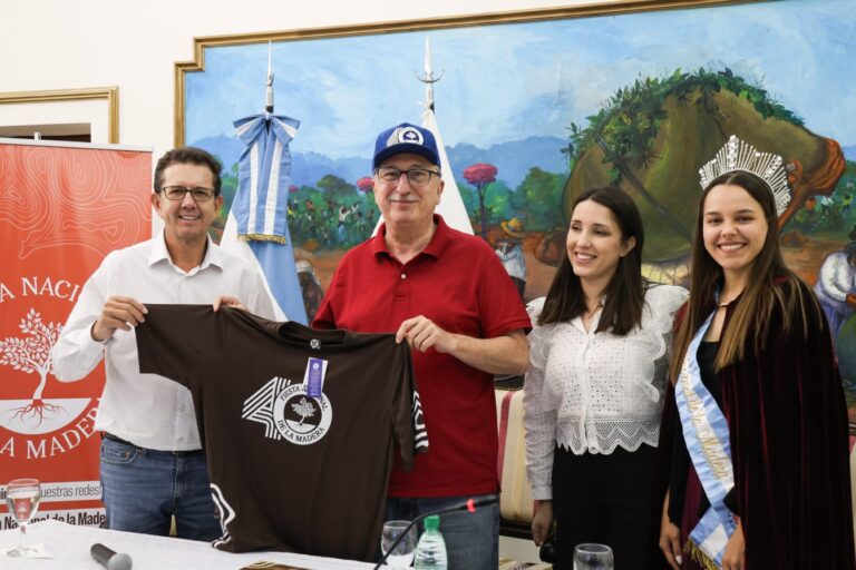 Misiones | La tradicional Fiesta Nacional de la Madera celebra en noviembre cuatro décadas de un encuentro popular en San Vicente