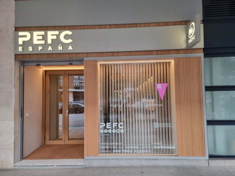 PEFC España inauguró en Madrid un showroom de construcción y diseño con madera certificada que exhibe la sostenibilidad