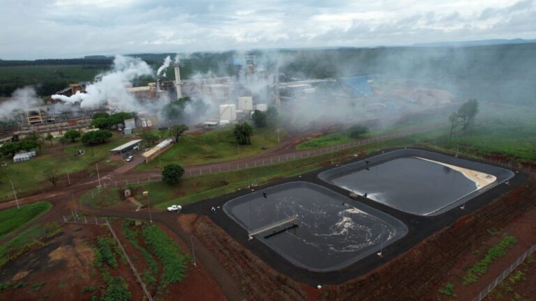 Misiones | Tras una infracción ambiental, Grupo Arcor invierte en nueva infraestructura para mitigar impactos e inaugura nueva planta de contención de efluentes en Papel Misionero