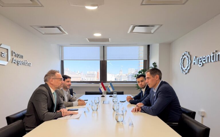 Argentina y Paraguay firman acuerdo orientado a mejorar el clima de inversión en la región y profundizar el comercio bilateral