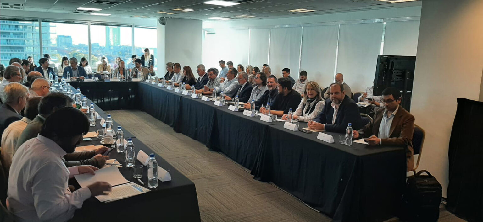 El sector forestal busca una hoja de ruta común para impulsar inversiones, empleo y competitividad en todo el país