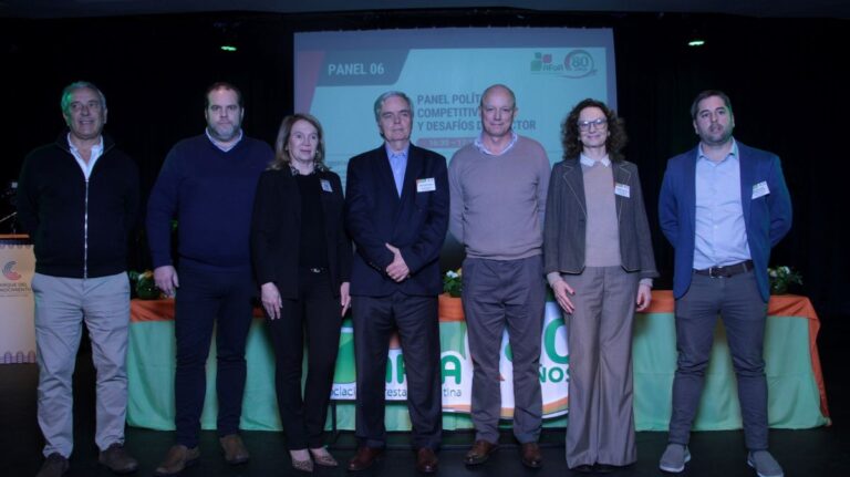 VIDEO | Seminario AFoA 80 Años: paneles sobre inversiones, competitividad y mercados globales en la hoja de ruta de la industria forestal