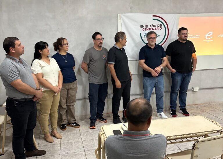 Misiones | Dictaron capacitaciones a técnicos y docentes de cuatro municipios en electricidad industrial y procesamiento de alimentos