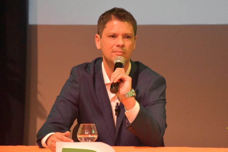 AFoA 80 Años | «Hay que trabajar con visión de cuenca forestal para lograr una agenda que permita el crecimiento de la región a largo plazo», sostiene el ministro de Industria de Misiones 