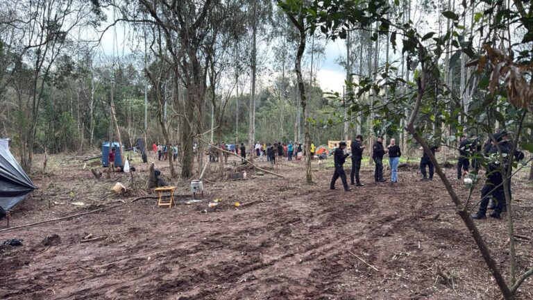 Tensión en Garuhapé | Nueva toma indígena en tierras privadas enfrenta el derecho de propiedad y el reclamo de posesión ancestral